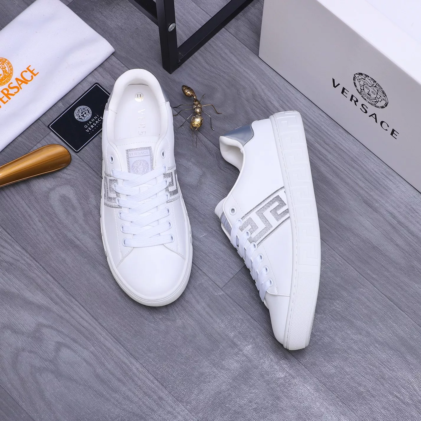 versace decontractees chaussures pour femme s_12744211